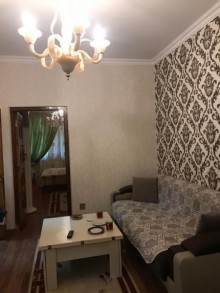 Satılır Köhnə Tikili, Nəsimi.r, 3-cü mikrorayon, Memar Əcəmi.m-2