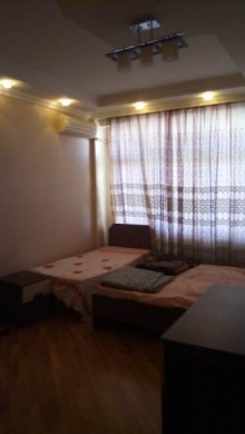 Satılır Yeni Tikili, Nəsimi.r-17