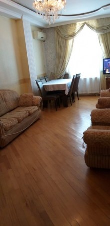 Satılır Yeni Tikili, Yasamal.r, Yasamal, İnşaatçılar.m-8