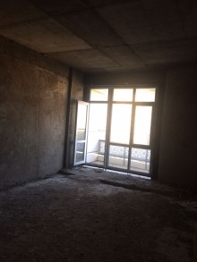 Satılır Yeni Tikili, Yasamal.r, Nizami.m-15