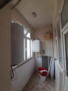 Satılır Yeni Tikili, Binəqədi.r, 9-cu mikrorayon, Azadlıq.m-10