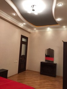 Satılır Köhnə Tikili, Səbail.r, Sahil.m-2