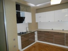 Satılır Köhnə Tikili, Nəsimi.r, 28 May.m-11