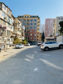 Satılır Köhnə Tikili, Yasamal.r, Yasamal, İnşaatçılar.m-1