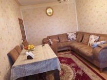 Satılır Köhnə Tikili, Sabunçu.r, Bakıxanov-8