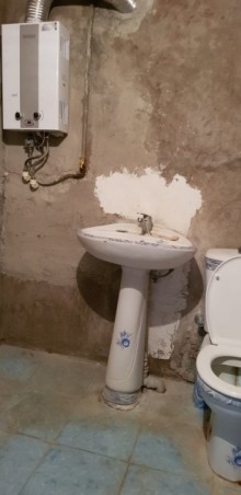 Satılır Köhnə Tikili, Binəqədi.r, Biləcəri, Avtovağzal.m-8