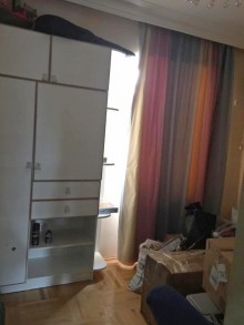 Satılır Köhnə Tikili, Nəsimi.r, 28 May.m-3