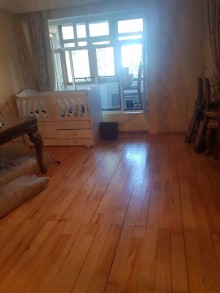 Satılır Köhnə Tikili, Nəsimi.r, 5-ci mikrorayon, Memar Əcəmi.m-6