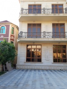 Satılır Villa, Sabunçu.r, Bakıxanov, Neftçilər.m-10