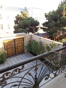 Satılır Villa, Sabunçu.r, Bakıxanov, Neftçilər.m-14
