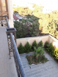 Satılır Villa, Sabunçu.r, Bakıxanov, Neftçilər.m-15