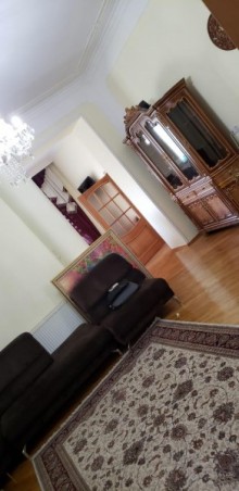Satılır Köhnə Tikili, Sabunçu.r, Bakıxanov-4