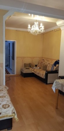 Satılır Köhnə Tikili, Sabunçu.r, Bakıxanov-7