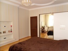 Satılır Həyət evi, Səbail.r, Badamdar, Elmlər Akademiyası.m-11