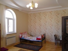 Satılır Həyət evi, Səbail.r, Badamdar, Elmlər Akademiyası.m-13