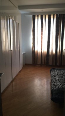 Satılır Yeni Tikili, Xətai.r, Həzi Aslanov.m-4