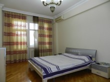 Satılır Yeni Tikili, Yasamal.r, Nizami.m-18