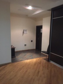 Satılır Yeni Tikili, Səbail.r, Sahil.m-19