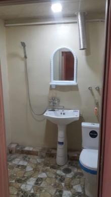 Satılır Köhnə Tikili, Sabunçu.r, Bakıxanov-5