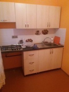 Satılır Köhnə Tikili, Sabunçu.r, Bakıxanov-2
