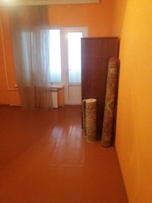 Satılır Köhnə Tikili, Sabunçu.r, Bakıxanov-9