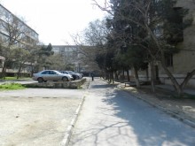 Satılır Köhnə Tikili, Nizami.r, Qara Qarayev.m-1