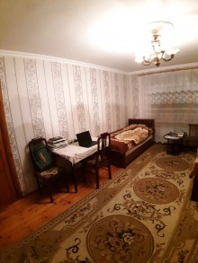 Satılır Köhnə Tikili, Nizami.r, Qara Qarayev.m-8
