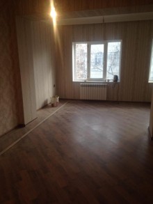 Satılır Köhnə Tikili, Sabunçu.r, Bakıxanov-3