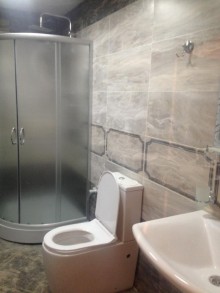 Satılır Köhnə Tikili, Sabunçu.r, Bakıxanov-9