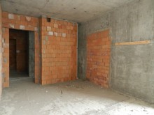 Satılır Yeni Tikili, Nəsimi.r, 20 Yanvar.m-17