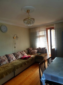 Satılır Köhnə Tikili, Sabunçu.r, Bakıxanov-9