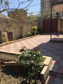 Satılır Həyət evi, Nizami.r, 8-ci kilometr, Qara Qarayev.m-20