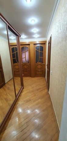 Satılır Köhnə Tikili, Nərimanov.r-11