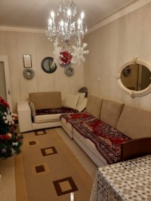 Satılır Köhnə Tikili, Sabunçu.r, Bakıxanov-4