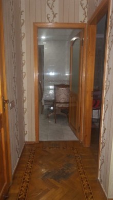 Satılır Köhnə Tikili, Binəqədi.r, Biləcəri, Avtovağzal.m-8