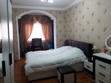 Satılır Köhnə Tikili, Sabunçu.r, Bakıxanov-4