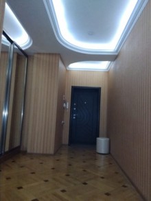 Satılır Yeni Tikili, Binəqədi.r, 8-ci mikrorayon, Gənclik.m-15