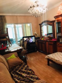 Satılır Köhnə Tikili, Sabunçu.r, Bakıxanov-6