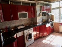 Satılır Köhnə Tikili, Sabunçu.r, Bakıxanov-6