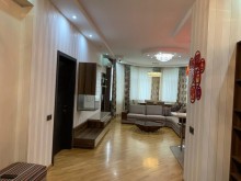 Satılır Yeni Tikili, Nərimanov.r-6