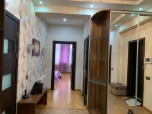Satılır Yeni Tikili, Nərimanov.r-8