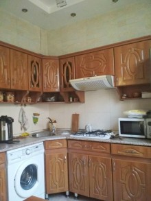 Satılır Köhnə Tikili, Nizami.r, Qara Qarayev.m-5