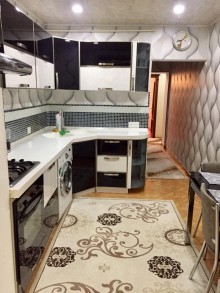 Satılır Köhnə Tikili, Sabunçu.r, Bakıxanov-3