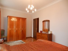 Satılır Yeni Tikili, Səbail.r, İçərişəhər.m-15