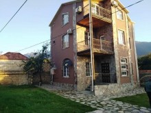 Satılır Həyət evi, Qəbələ.ş-1