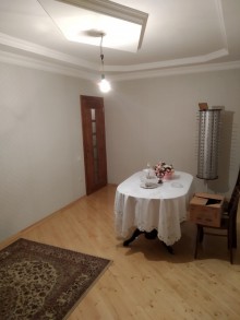 Satılır Köhnə Tikili, Xətai.r, Əhmədli, Əhmədli.m-8