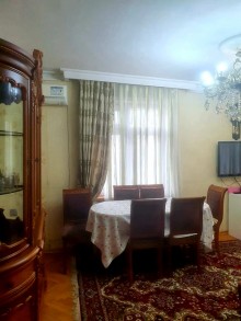 Satılır Köhnə Tikili, Sabunçu.r, Bakıxanov-5