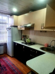 Satılır Köhnə Tikili, Sabunçu.r, Bakıxanov-6