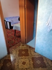 Satılır Köhnə Tikili, Nəsimi.r, 3-cü mikrorayon, Memar Əcəmi.m-7