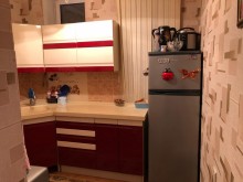 Satılır Köhnə Tikili, Sabunçu.r, Bakıxanov-8